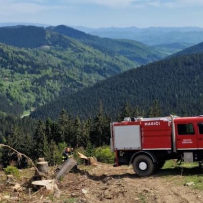 Hasiči z viacerých obcí zasahovali pri veľkom požiari v Štiavniku